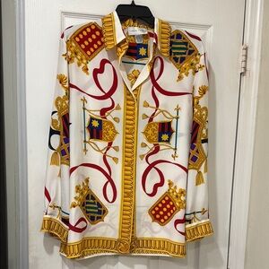 Casual Corner White and Gold Patterned Button Down Shirt